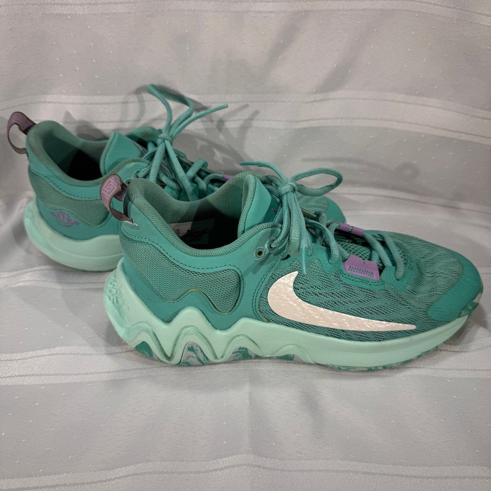 Nike Basketball Shoes Teal Purple Youth Size‎ 6.5Y Good Condition